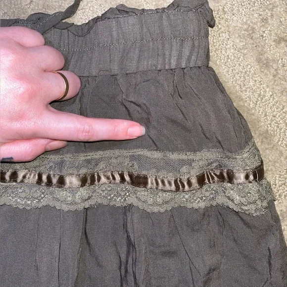 Cider Lace Stitch Tiered Midi Skirt in Olive - Picture 11 of 11